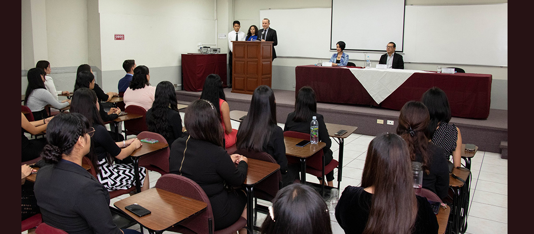 Clausuran diplomado especializado en etiqueta y protocolo